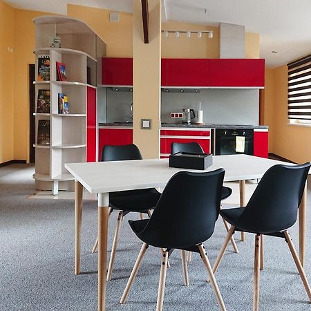 Riga City Center Quiet Apartment With Free Private Parking Ngoại thất bức ảnh