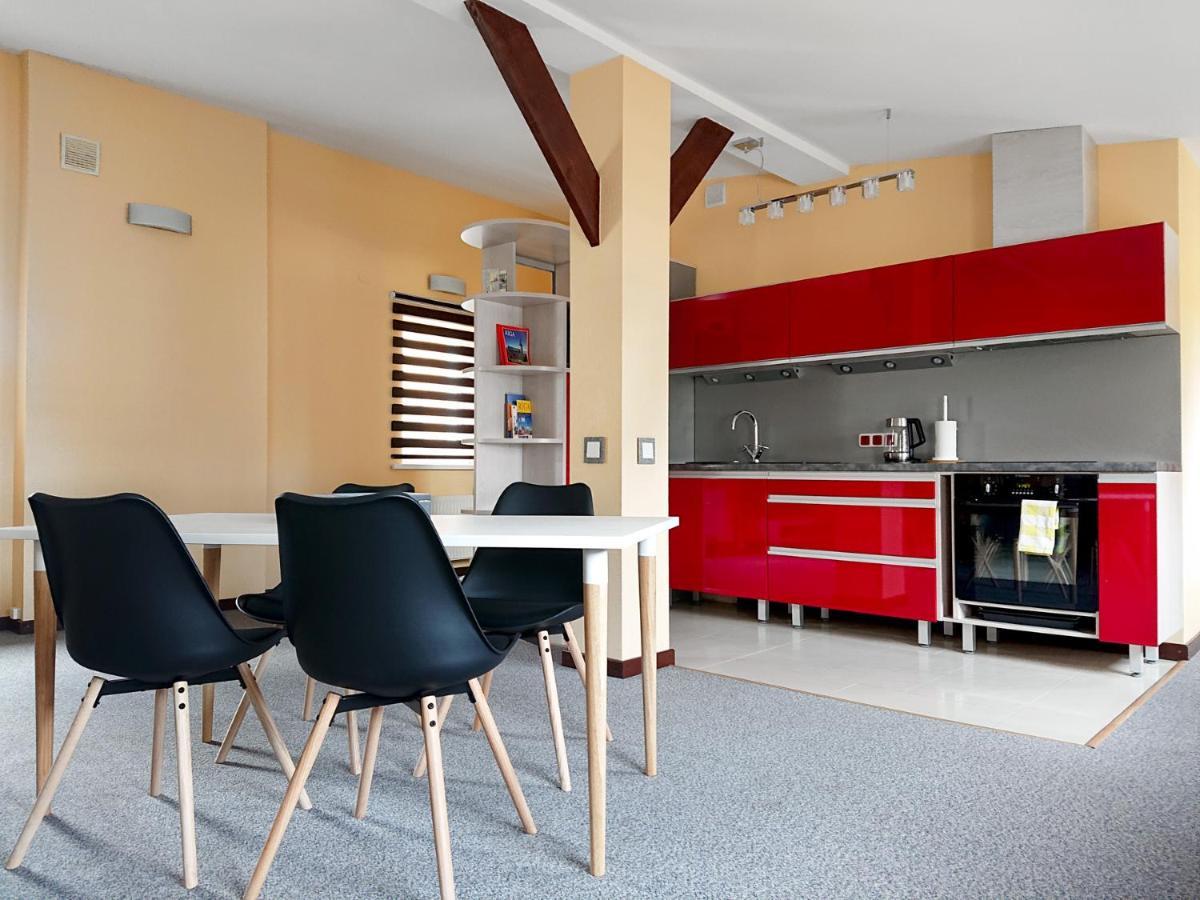 Riga City Center Quiet Apartment With Free Private Parking Ngoại thất bức ảnh