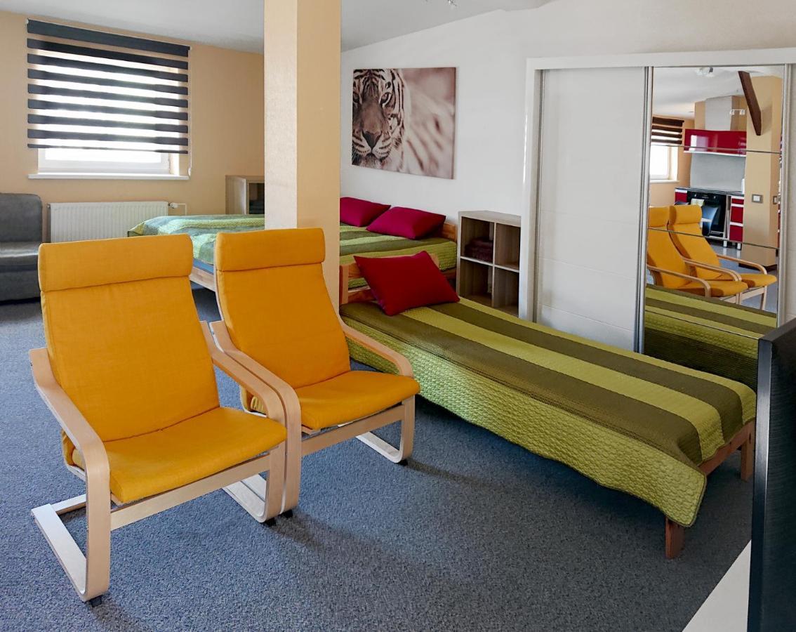 Riga City Center Quiet Apartment With Free Private Parking Ngoại thất bức ảnh